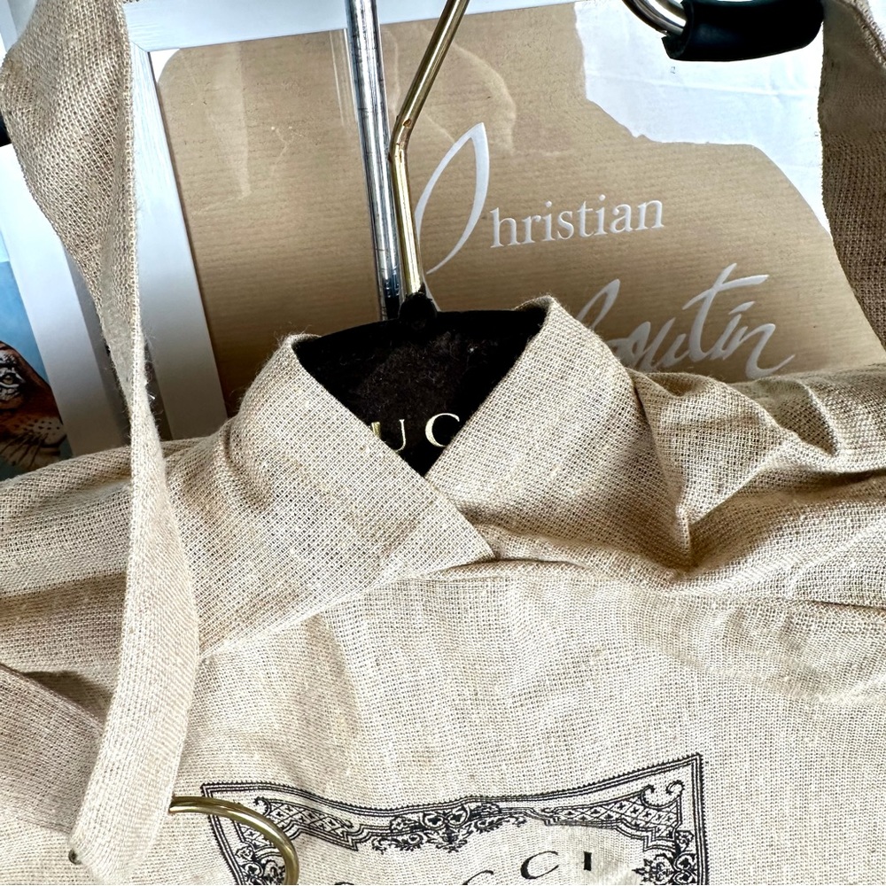 Gucci Large Hanging Garment Travel Storage Bag with Gucci Hanger - Picture 5 of 5